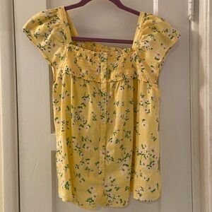 Yellow flower blouse from Old Navy. Size M